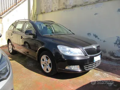 Usata Skoda Octavia Ambition 105 CV (77 kW) 2013 Nero Station wagon