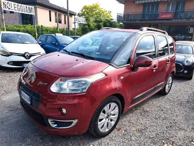 Usata Citroën C3 Picasso Exclusive 95 CV (69 kW) 2010 Rosso Monovolume