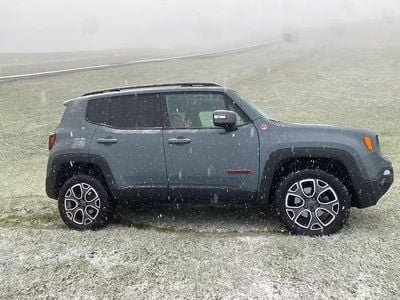 Usata Jeep Renegade Trailhawk 170 CV (125 kW) 2016 SUV