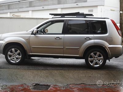 Usata Nissan X-Trail 136 CV (100 kW) 2006 Grigio SUV
