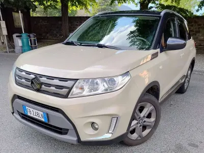 Usata Suzuki Vitara Cool 120 CV (88 kW) 2015 Beige SUV