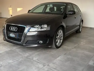 Usata Audi A3 140 CV (102 kW) 2012 Grigio Utilitaria