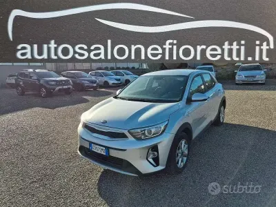 Second-hand Kia Stonic Style 82 CP (60 kW) 2021 Gri SUV