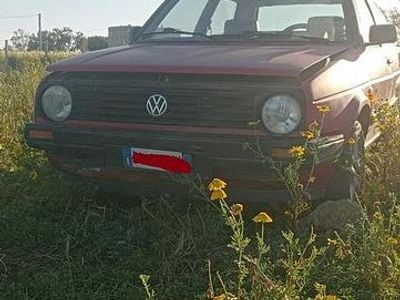 Begagnad VW Golf II 54 HK (39 kW) 1987 Röd Halvkombi