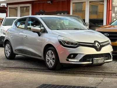 Usata Renault Clio IV Life 90 CV (66 kW) 2017 Grigio Berlina