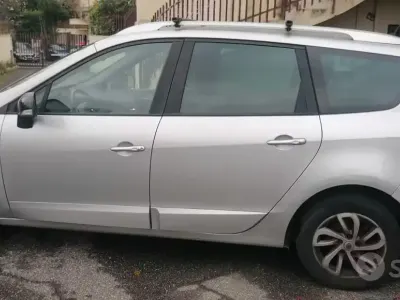 Usata Renault Scénic III LIMITED 110 CV (80 kW) 2015 Grigio Monovolume