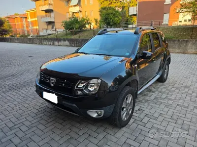 Usata Dacia Duster Black Shadow 114 CV (83 kW) 2017 Bluazzurro SUV