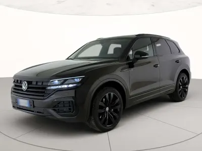 Usata VW Touareg Elegance 231 CV (169 kW) 2023 Nero SUV