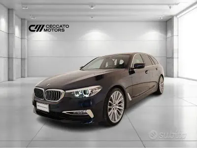 Usata BMW 530 Luxury Line 249 CV (183 kW) 2018 Blu Station wagon