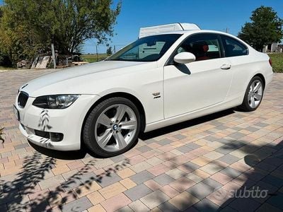 Usata BMW 330 272 CV (200 kW) 2009 Bianco Coupé