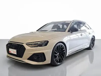 Usata Audi RS4 Ambiente 450 CV (330 kW) 2024 Verniciature personalizzate audi exclusi Station wagon