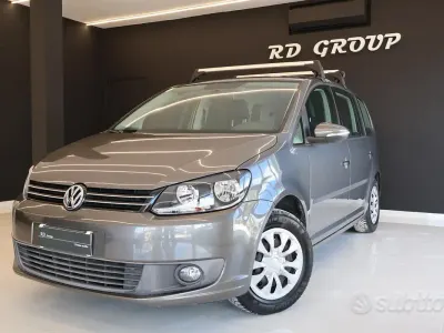 Usata VW Touran Comfortline 105 CV (77 kW) 2011 Grigio Monovolume