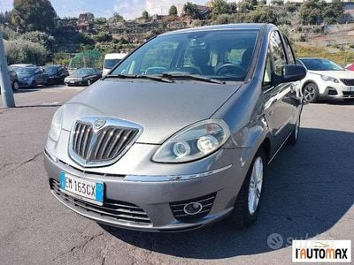 Usata Lancia Musa Gold 95 CV (69 kW) 2012 Monovolume