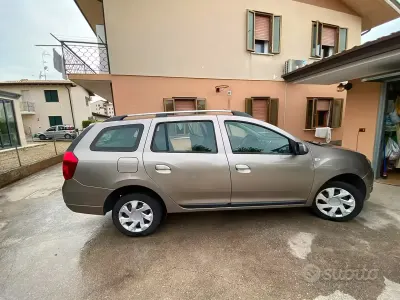 Usata Dacia Logan MCV 75 CV (55 kW) 2014 Station wagon