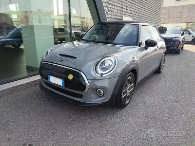 Usata Mini Cooper SE 75 kW (102 CV) 2020 Grigio Utilitaria