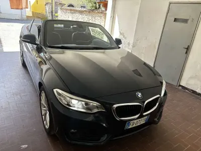 Usata BMW 218 Luxury Line 150 CV (110 kW) 2015 Blu/azzurro Cabrio