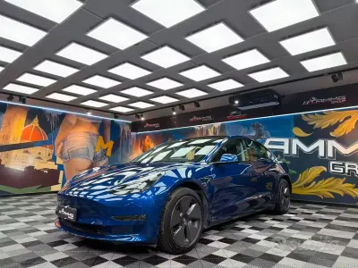 Usata Tesla Model 3 359 kW (489 CV) 2023 Bluazzurro Berlina