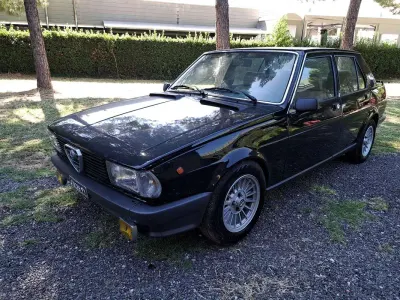 Usata Alfa Romeo Giulietta 109 CV (80 kW) 1979 Berlina