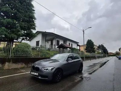 Usata BMW 114 95 CV (69 kW) 2013 Grigio Utilitaria