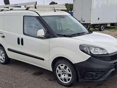 Usata Fiat Doblò 105 CV (77 kW) 2019 Bianco Monovolume