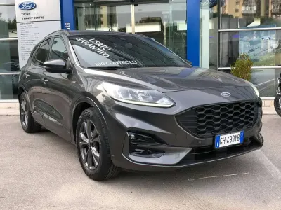 Usata Ford Kuga ST-Line 120 CV (88 kW) 2022 Magnetic grey SUV