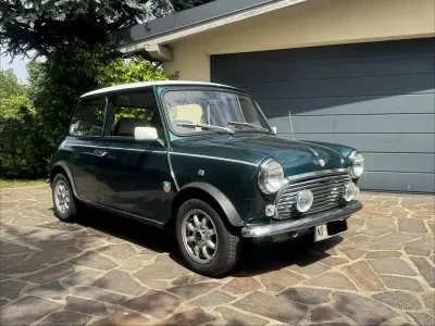 Usata Rover Mini 61 CV (44 kW) 1992 Verde Berlina