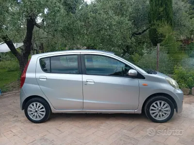 Usata Daihatsu Cuore 69 CV (50 kW) 2007 Grigio Utilitaria