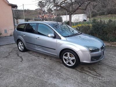 Usata Ford Focus 2005 Grigio Station wagon