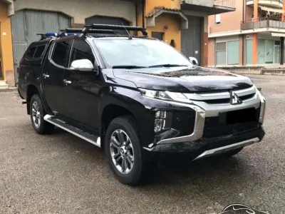 Usata Mitsubishi L200