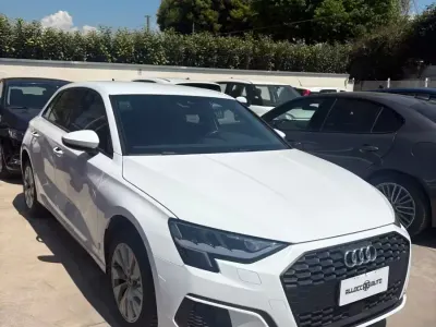 Usata Audi A3 Business 149 CV (109 kW) 2023 Bianco Berlina