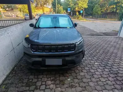Usata Jeep Compass Night Eagle 131 CV (96 kW) 2023 Grigio SUV