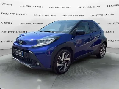 Usata Toyota Aygo X Lounge 72 CV (52 kW) 2022 Blu/azzurro SUV
