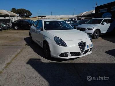 Usata Alfa Romeo Giulietta Exclusive 150 CV (110 kW) 2013 Bianco Utilitaria