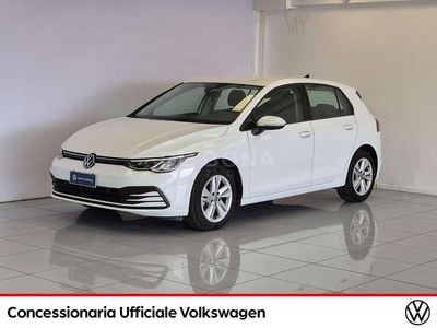 Usata VW Golf VIII Life 131 CV (96 kW) 2022 Bianco Berlina