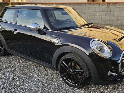 Begagnad Mini Cooper S 192 HK (141 kW) 2017 Svart Halvkombi