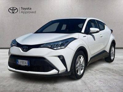 Usata Toyota C-HR Active 122 CV (89 kW) 2022 Bianco SUV