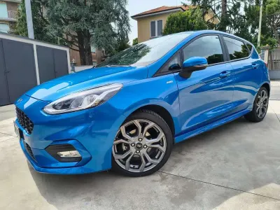 Usata Ford Fiesta ST-Line 125 CV (91 kW) 2018 Blu/azzurro Utilitaria