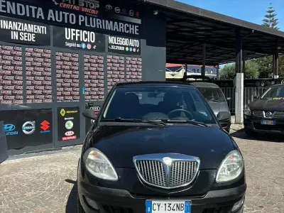 Usata Lancia Ypsilon 60 CV (44 kW) 2005 Nero Utilitaria