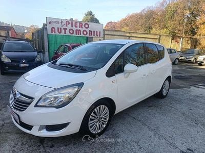 Bianco Usata 2014 Opel Meriva Design Edition Monovolume | 6800 € (Buon prezzo)