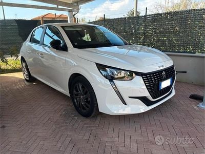 Usata Peugeot 208 75 CV (55 kW) 2022 Bianco Utilitaria