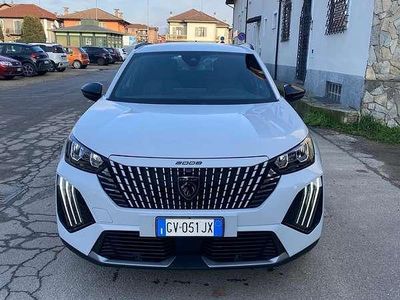 Usata Peugeot 2008 Allure 131 CV (96 kW) 2024 Bianco SUV