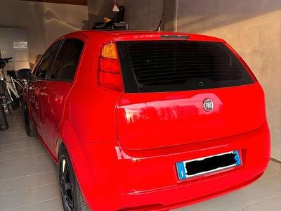 Usata Fiat Grande Punto 65 CV (47 kW) 2007 Rosso Utilitaria