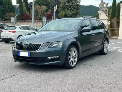 Usata Skoda Octavia Ambition 150 CV (110 kW) 2019 Grigio Station wagon