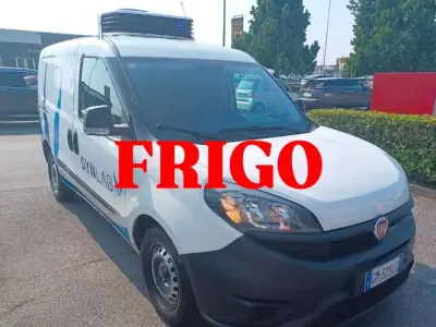 Usata Fiat Doblò 90 CV (66 kW) 2022 Bianco Monovolume