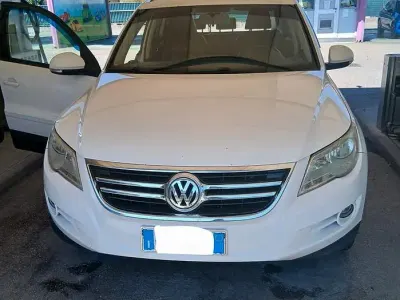 Usata VW Tiguan 170 CV (125 kW) 2010 Bianco SUV