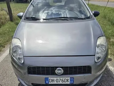 Usata Fiat Grande Punto Dynamic 77 CV (56 kW) 2007 Utilitaria