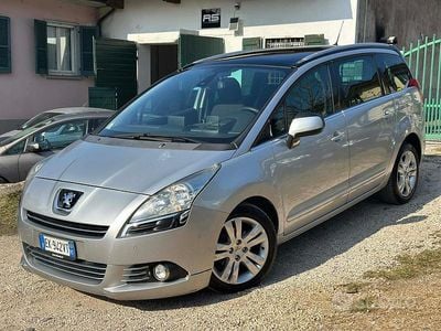 Usata Peugeot 5008 Allure 115 CV (84 kW) 2012 Bianco Monovolume
