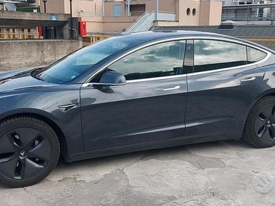 Usata Tesla Model 3 366 kW (498 CV) 2019 Grigio Berlina