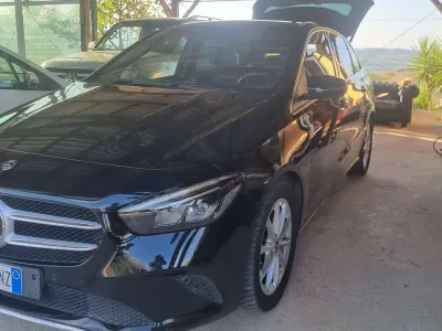 Usata Mercedes B180 Executive 116 CV (85 kW) 2020 Nero Utilitaria