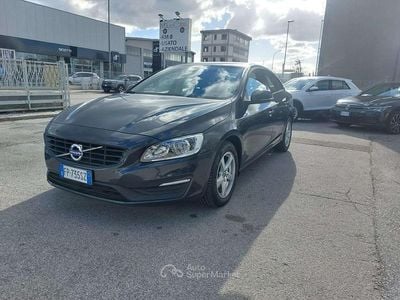 Usata Volvo S60 Momentum 190 CV (139 kW) 2018 Nero Berlina